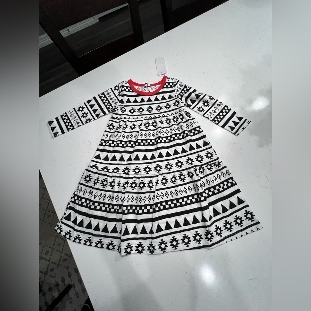 NWT A.T.UN. Geometric Aztec Little Girl's Dress Size 4-5 Black & White Red